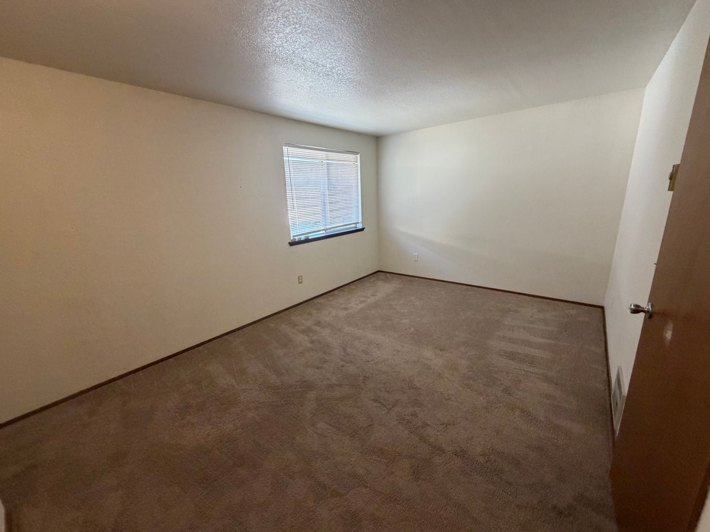 21713 80th Ave W - Edmonds - Washington - 2 bed, 1.5 bath rental property