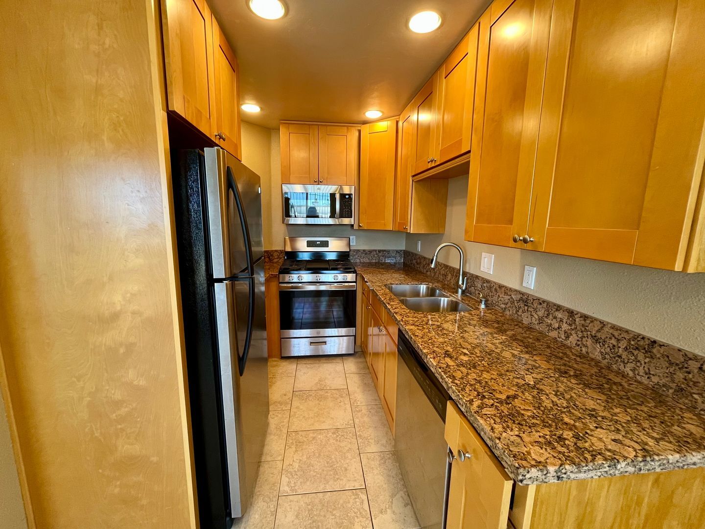 2174 Montgomery Ave #A - Encinitas - California - 2 bed, 1 bath rental property