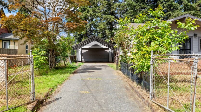 2237 SE 139th Ave  - Portland - Oregon - 3 bed, 2 bath rental property