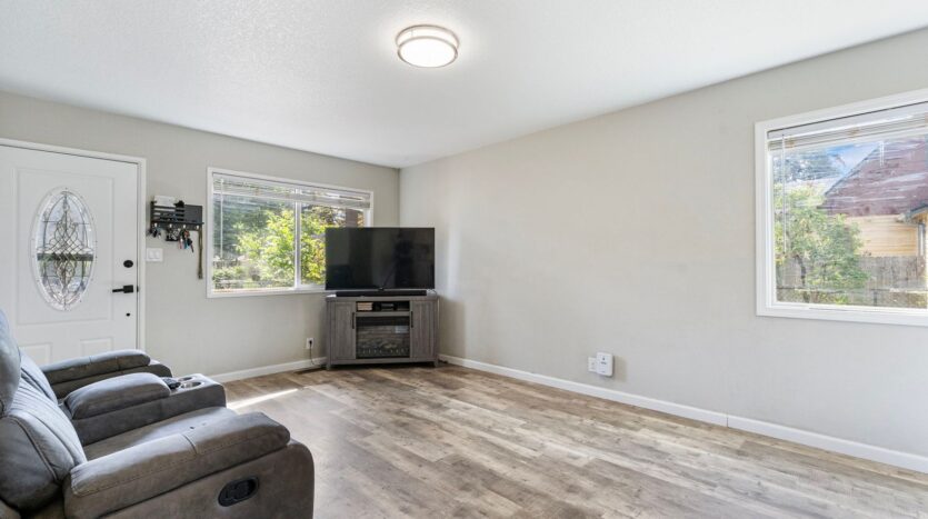 2237 SE 139th Ave  - Portland - Oregon - 3 bed, 2 bath rental property