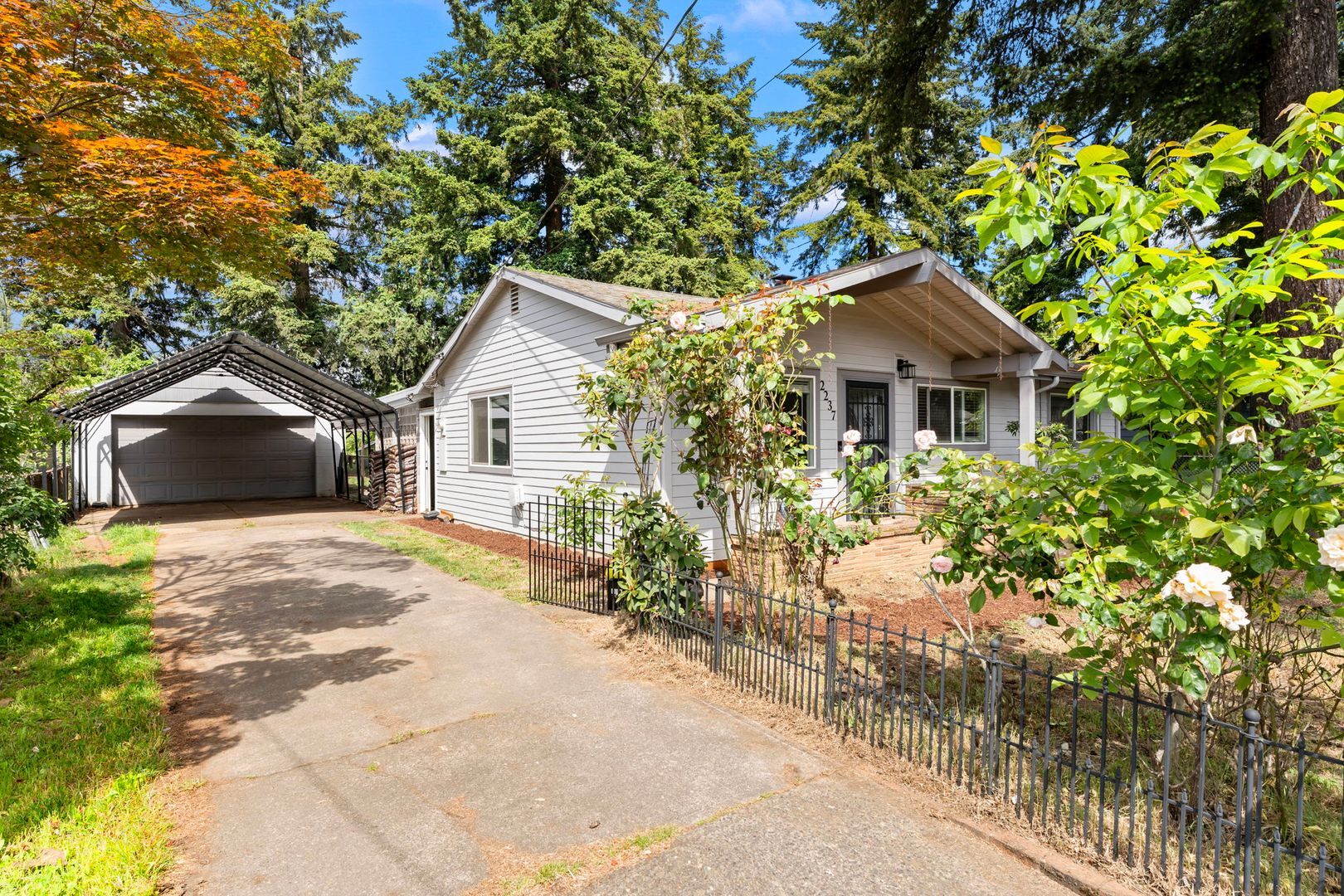 2237 SE 139th Ave  - Portland - Oregon - 3 bed, 2 bath rental property