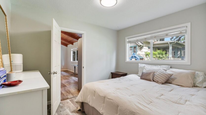 2237 SE 139th Ave  - Portland - Oregon - 3 bed, 2 bath rental property
