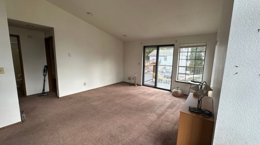 2245 Valencia Street - Bellingham - Washington - 2 bed, 1 bath rental property