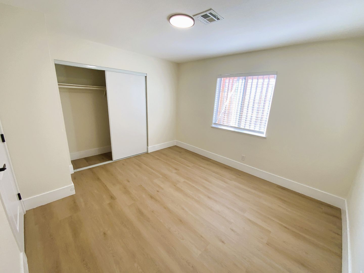 2305 Exeter Dr - Las Vegas - Nevada - 3 bed, 2 bath rental property