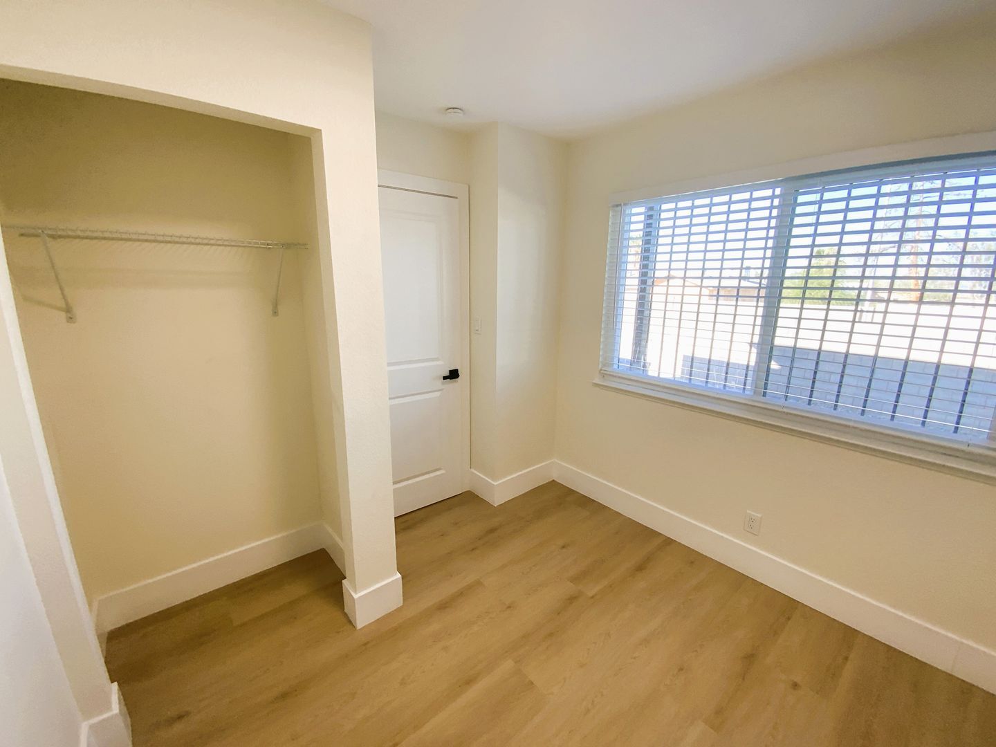 2305 Exeter Dr - Las Vegas - Nevada - 3 bed, 2 bath rental property