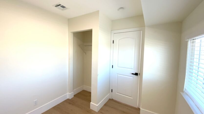 2305 Exeter Dr - Las Vegas - Nevada - 3 bed, 2 bath rental property