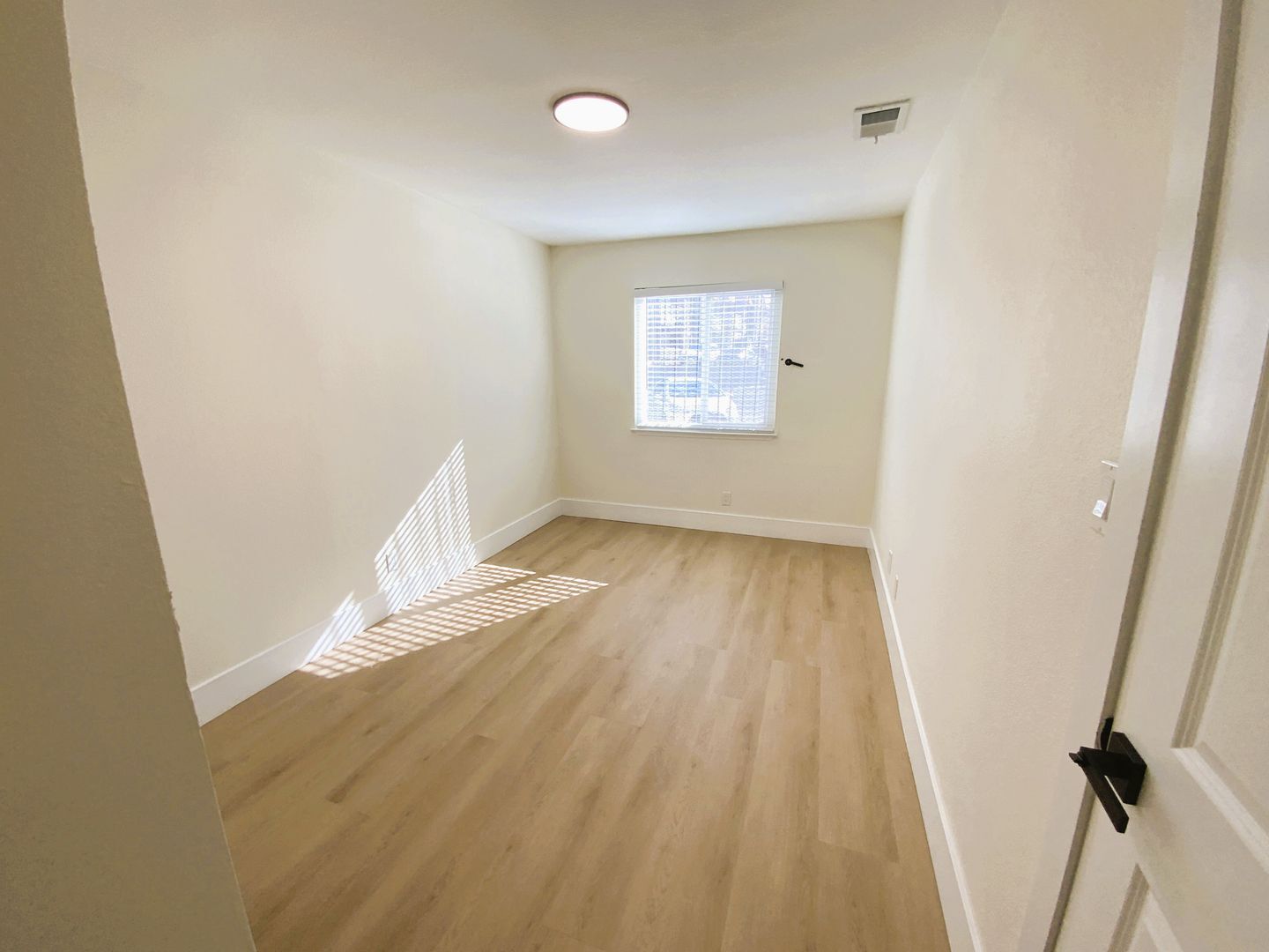 2305 Exeter Dr - Las Vegas - Nevada - 3 bed, 2 bath rental property