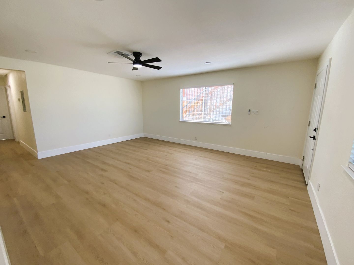 2305 Exeter Dr - Las Vegas - Nevada - 3 bed, 2 bath rental property