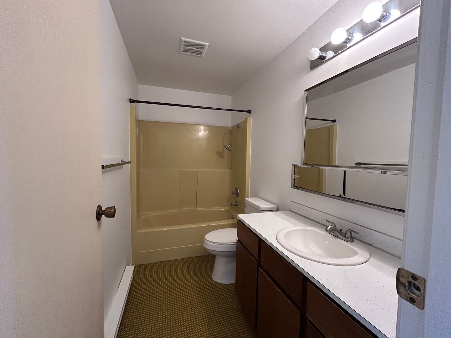 2312 Orleans St. - B - Bellingham - Washington - 2 bed, 1 bath rental property