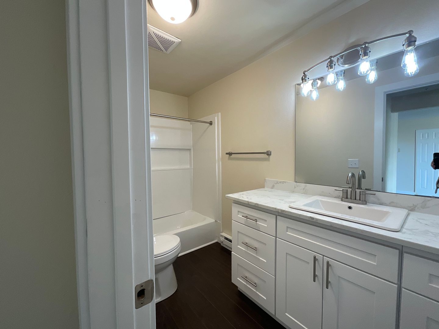 2328 Queen St. - 8 - Bellingham - Washington - 1 bed, 1 bath rental property