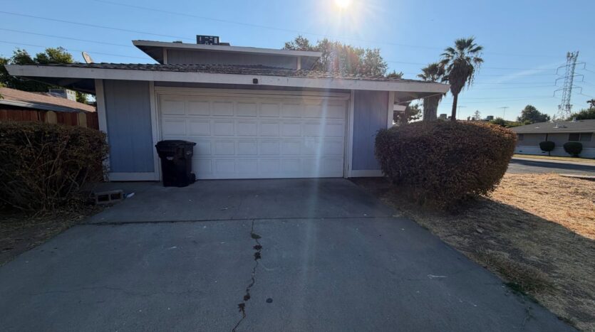 2354 Villanova Circle - Sacramento - California - 3 bed, 2 bath rental property