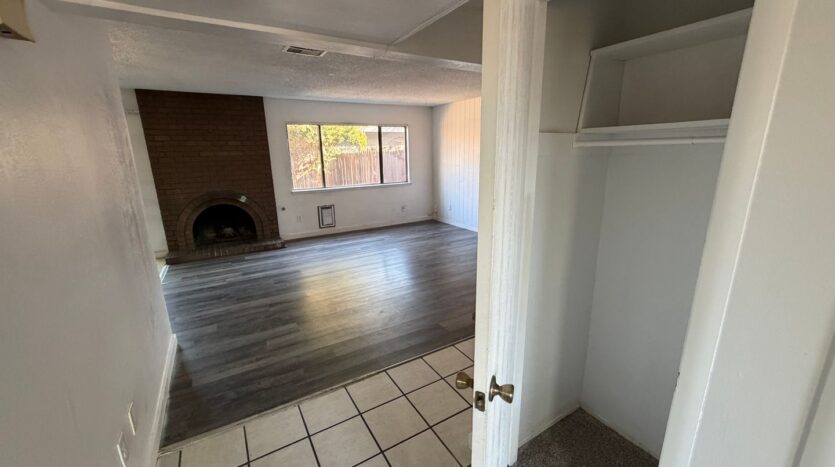 2354 Villanova Circle - Sacramento - California - 3 bed, 2 bath rental property