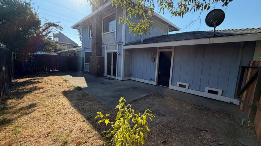 2354 Villanova Circle - Sacramento - California - 3 bed, 2 bath rental property