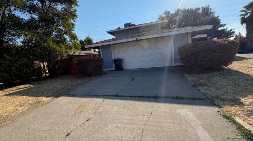 2354 Villanova Circle - Sacramento - California - 3 bed, 2 bath rental property