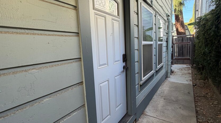 2427 J street  - Sacramento - California - 1 bed, 1 bath rental property