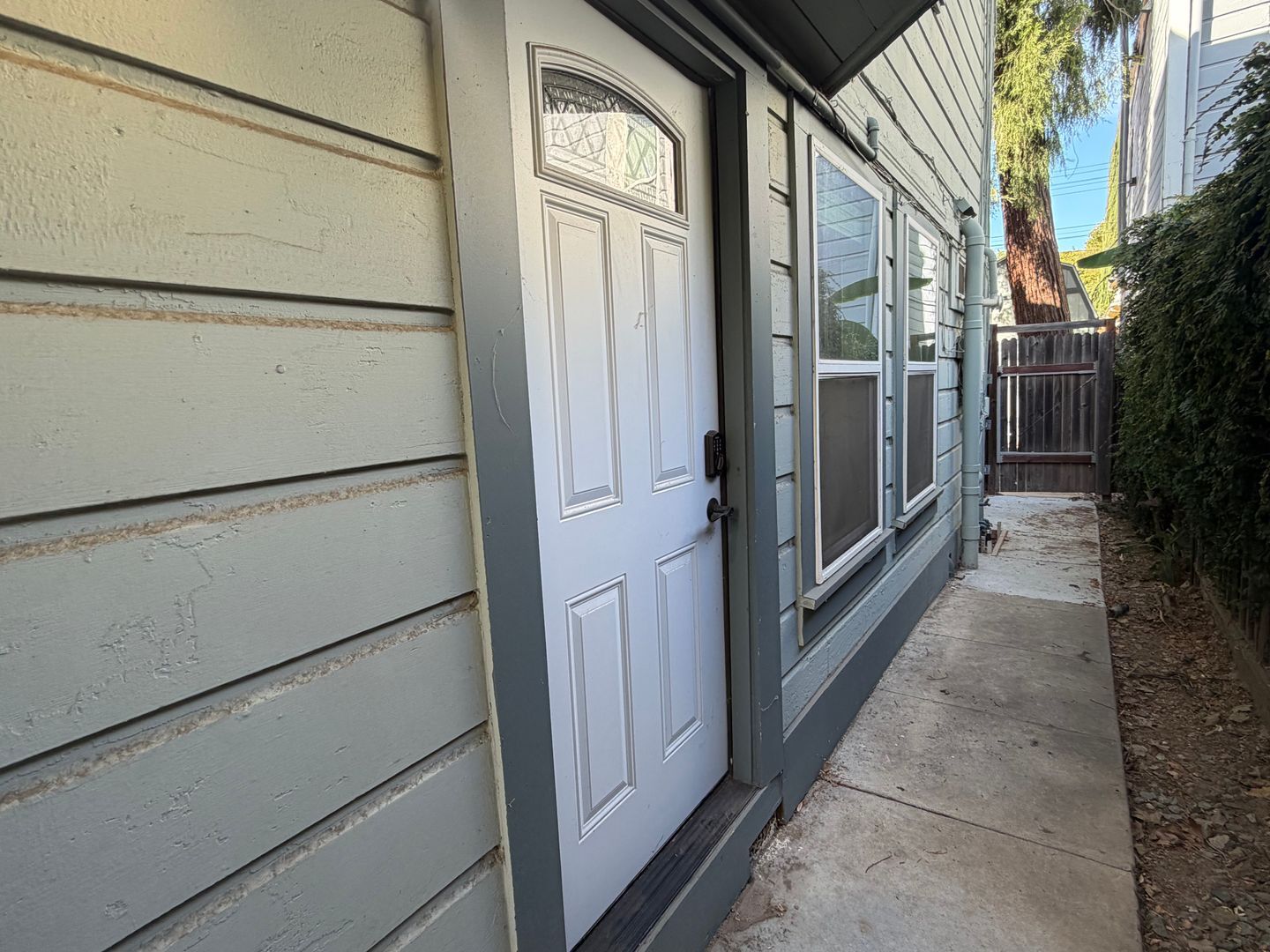 2427 J street  - Sacramento - California - 1 bed, 1 bath rental property