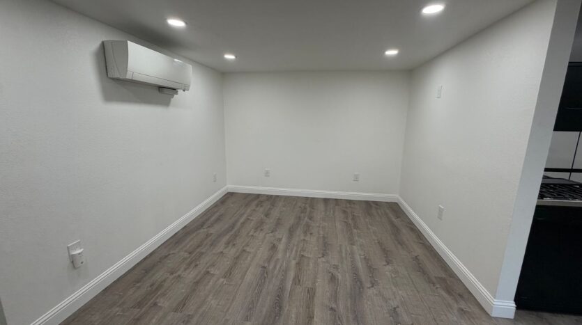 2427 J street  - Sacramento - California - 1 bed, 1 bath rental property