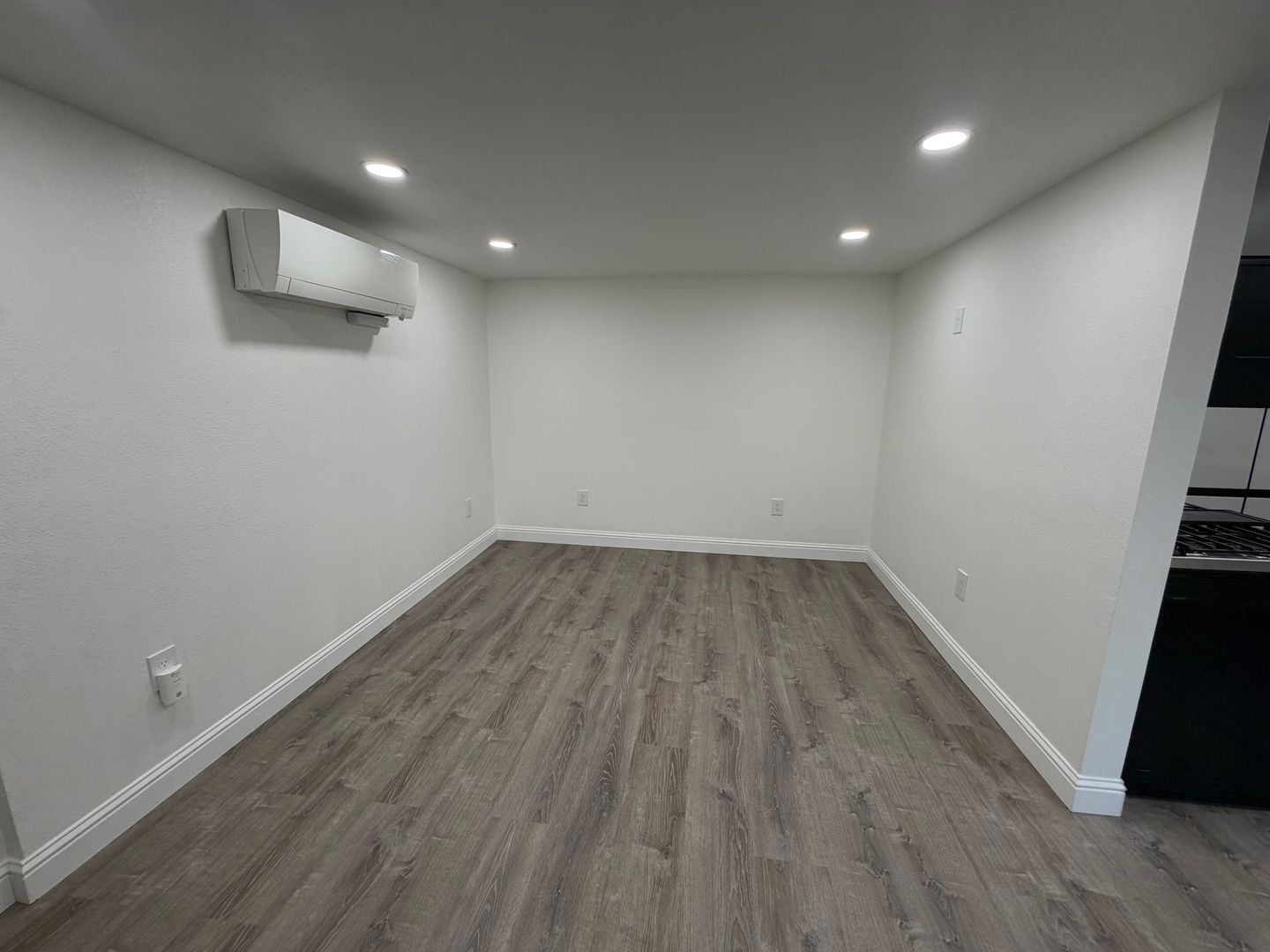 2427 J street  - Sacramento - California - 1 bed, 1 bath rental property