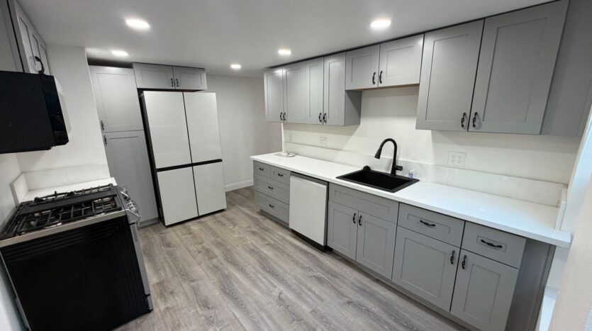 2427 J street  - Sacramento - California - 1 bed, 1 bath rental property