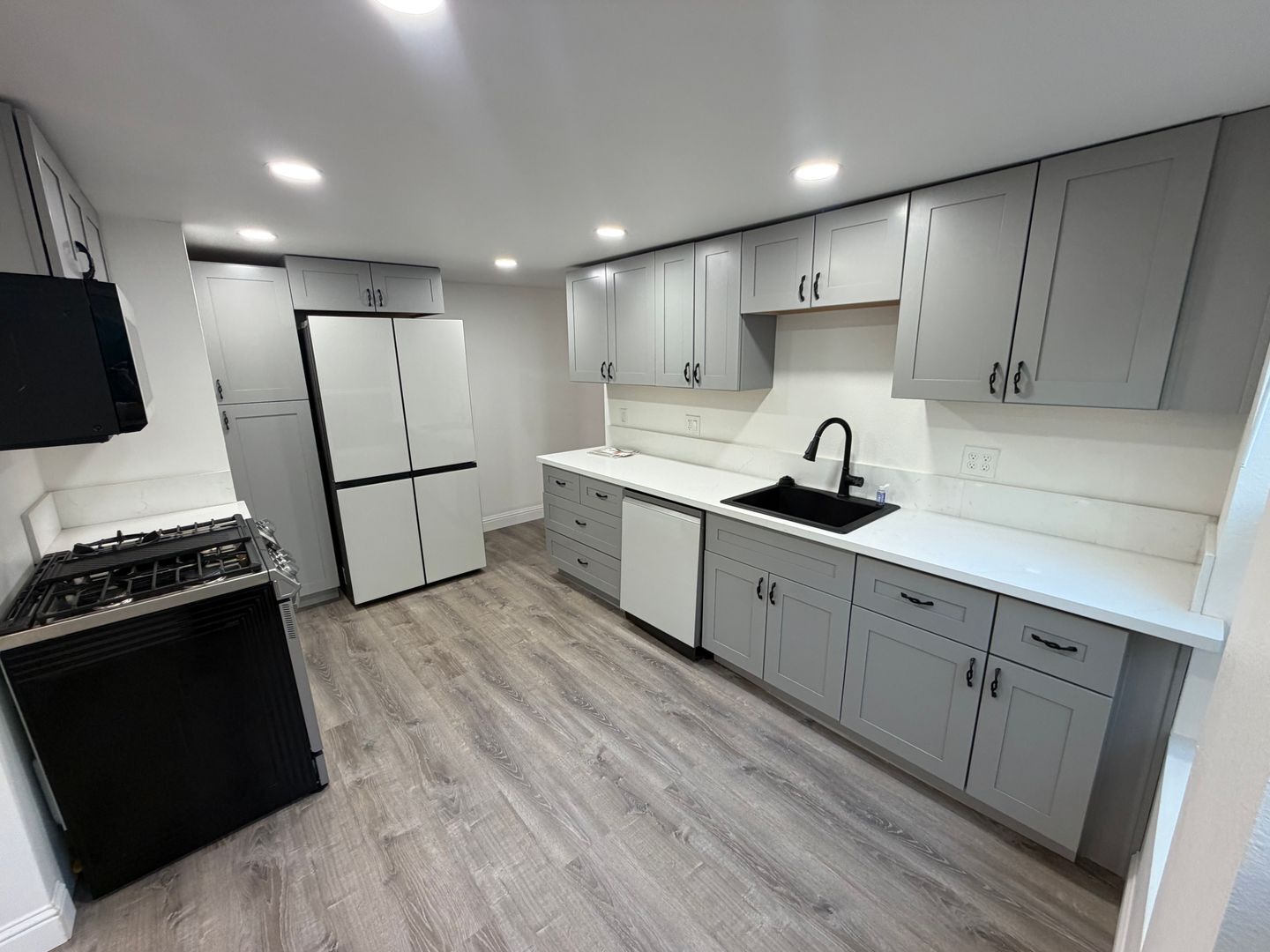 2427 J street  - Sacramento - California - 1 bed, 1 bath rental property