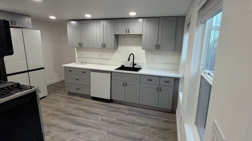 2427 J street  - Sacramento - California - 1 bed, 1 bath rental property