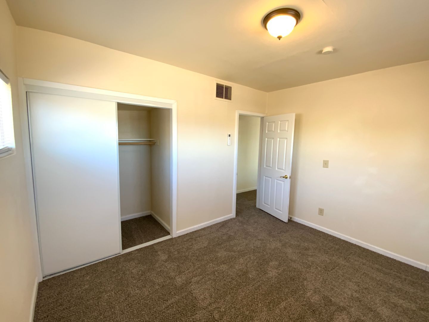 243 W Atlantic Ave - Henderson - Nevada - 3 bed, 2 bath rental property