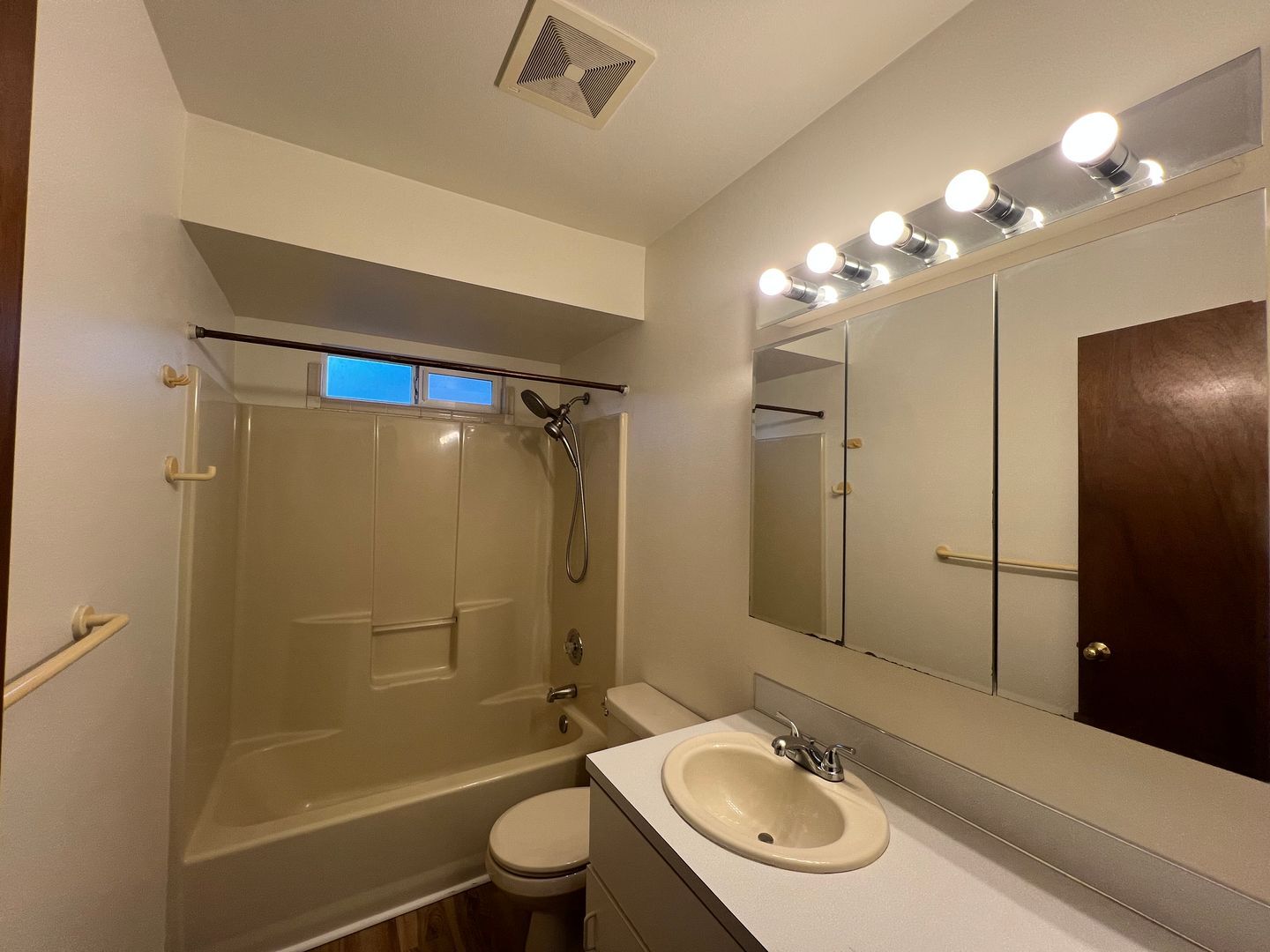2601 Patton St - #2 - Bellingham - Washington - 2 bed, 1 bath rental property