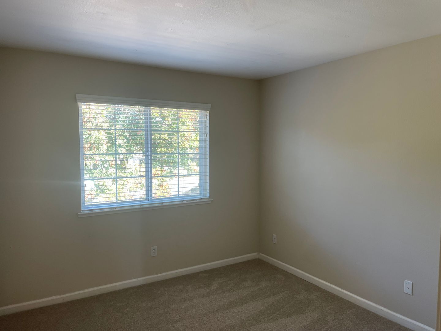 2733 Sunflower Circle - Stockton - California - 5 bed, 3 bath rental property