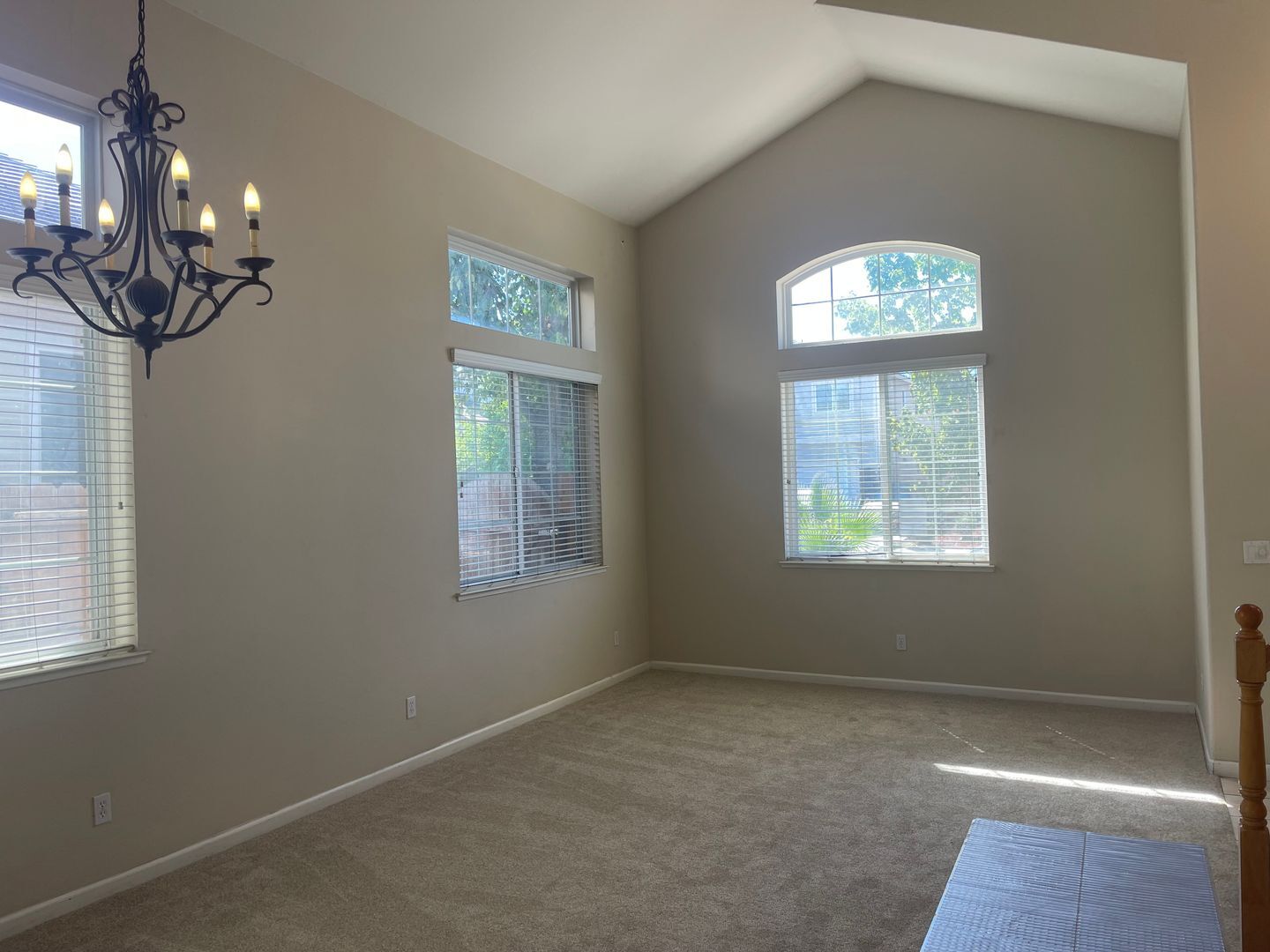 2733 Sunflower Circle - Stockton - California - 5 bed, 3 bath rental property