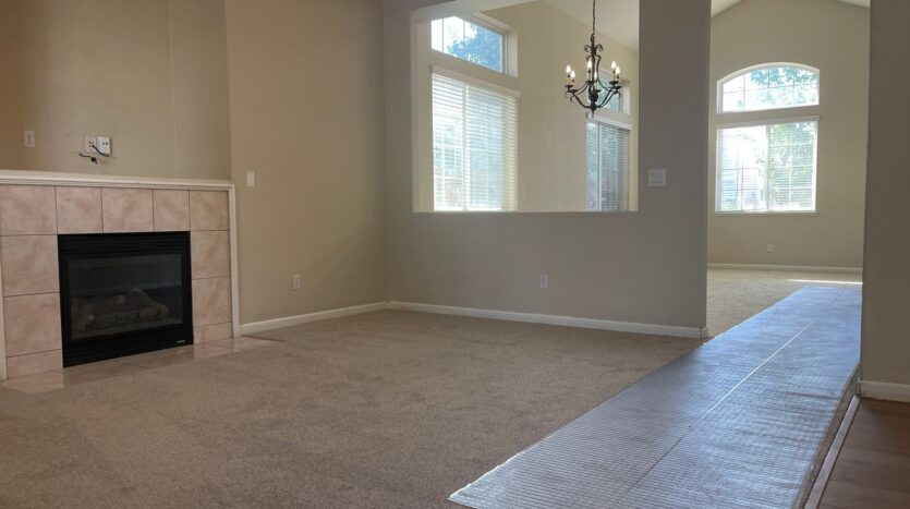 2733 Sunflower Circle - Stockton - California - 5 bed, 3 bath rental property