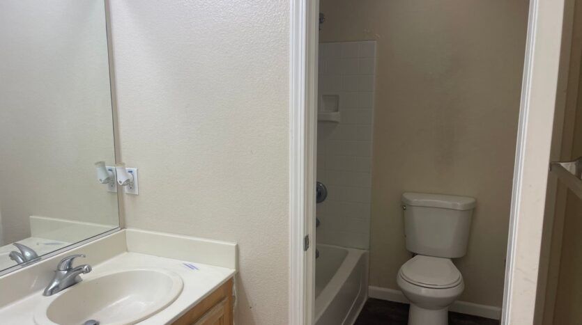 2733 Sunflower Circle - Stockton - California - 5 bed, 3 bath rental property