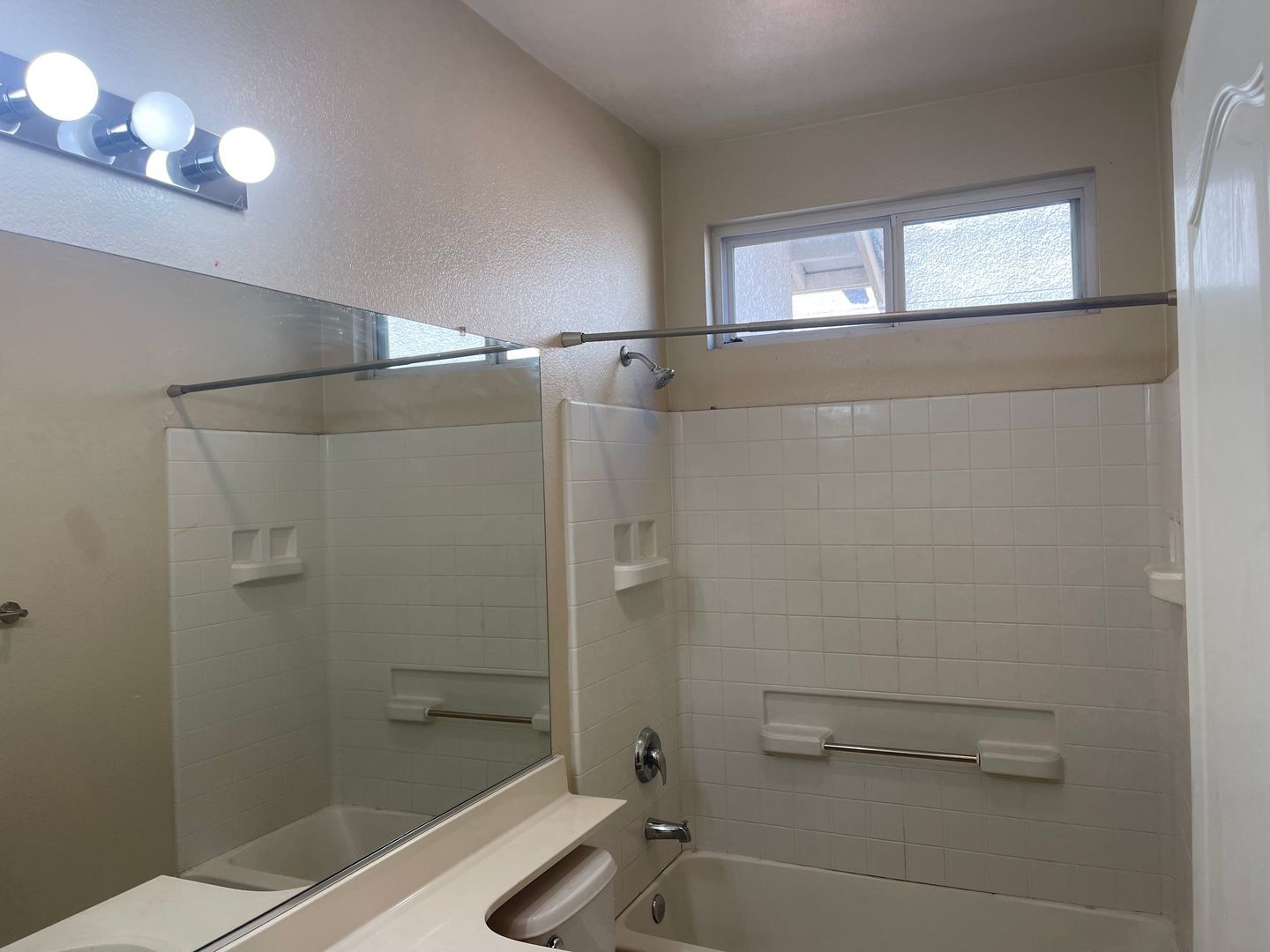 2733 Sunflower Circle - Stockton - California - 5 bed, 3 bath rental property