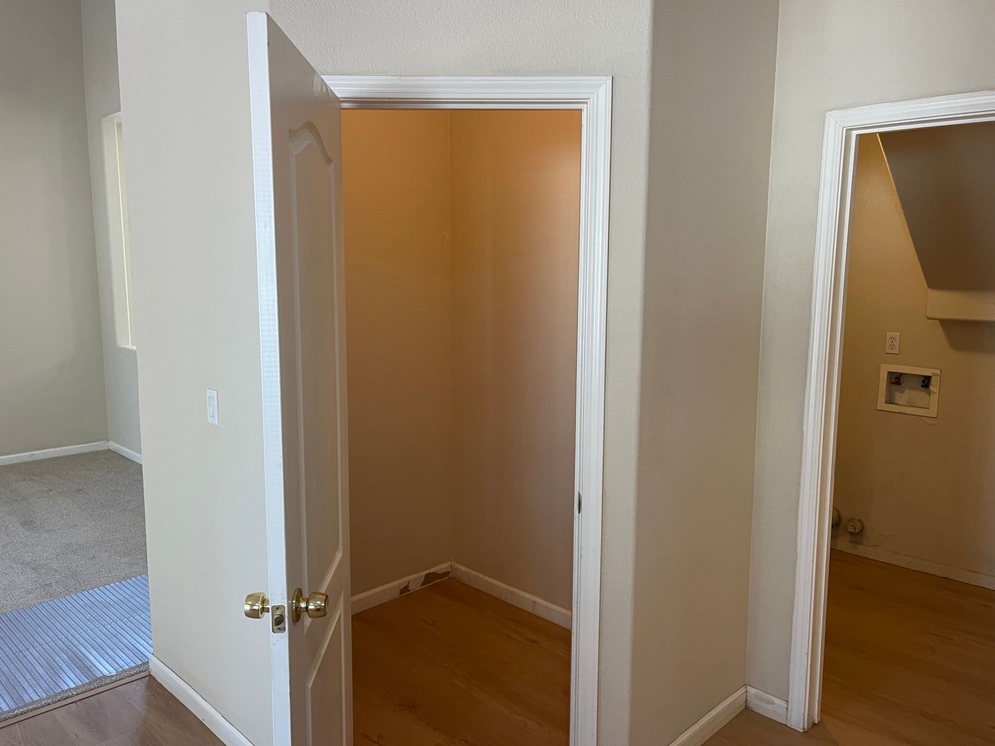 2733 Sunflower Circle - Stockton - California - 5 bed, 3 bath rental property