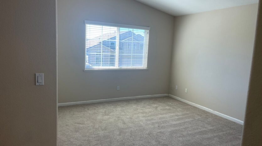 2733 Sunflower Circle - Stockton - California - 5 bed, 3 bath rental property