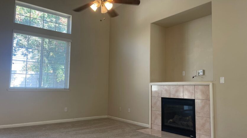 2733 Sunflower Circle - Stockton - California - 5 bed, 3 bath rental property