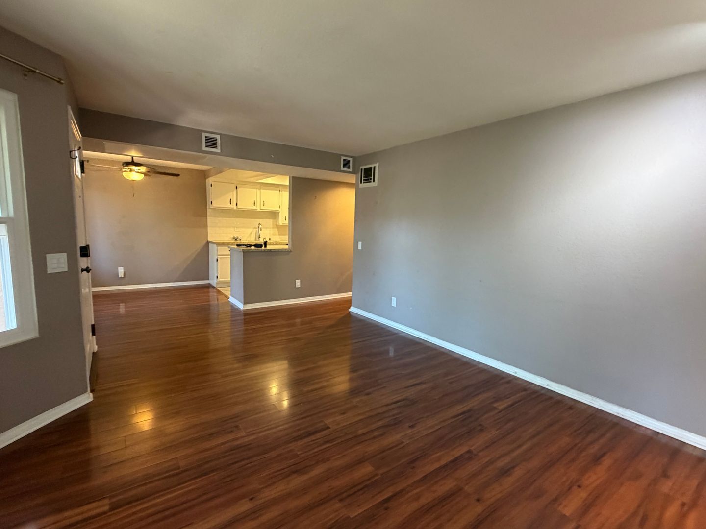 2828 Famosa Blvd  Unit 203 - San Diego - California - 2 bed, 2 bath rental property