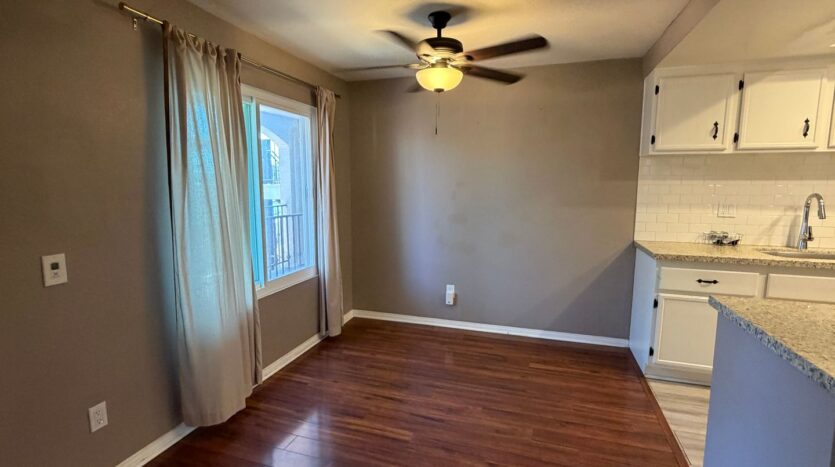 2828 Famosa Blvd  Unit 203 - San Diego - California - 2 bed, 2 bath rental property