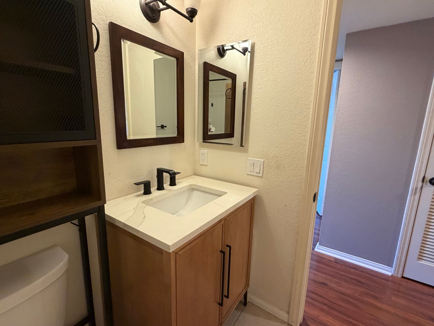 2828 Famosa Blvd  Unit 203 - San Diego - California - 2 bed, 2 bath rental property