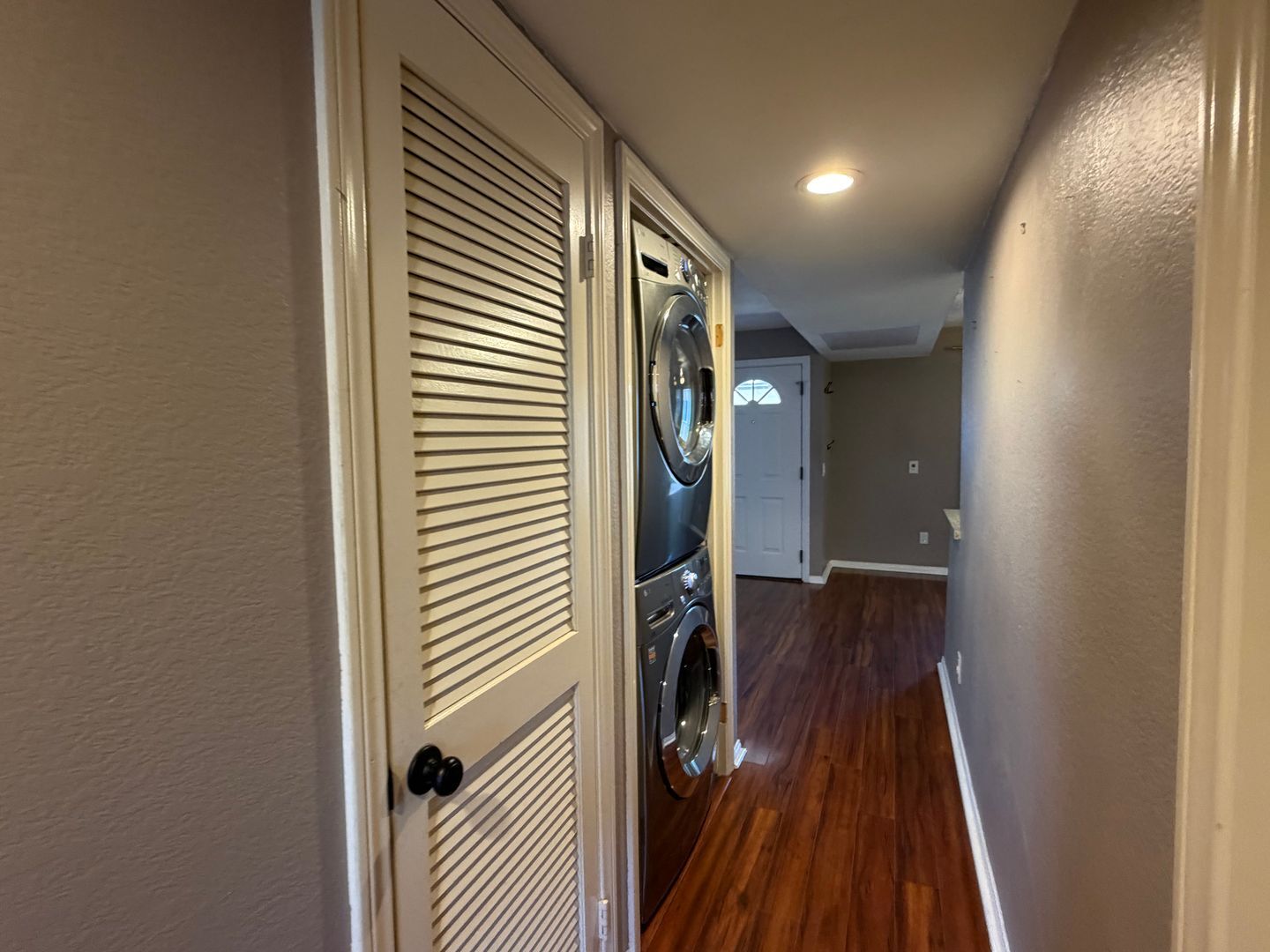 2828 Famosa Blvd  Unit 203 - San Diego - California - 2 bed, 2 bath rental property