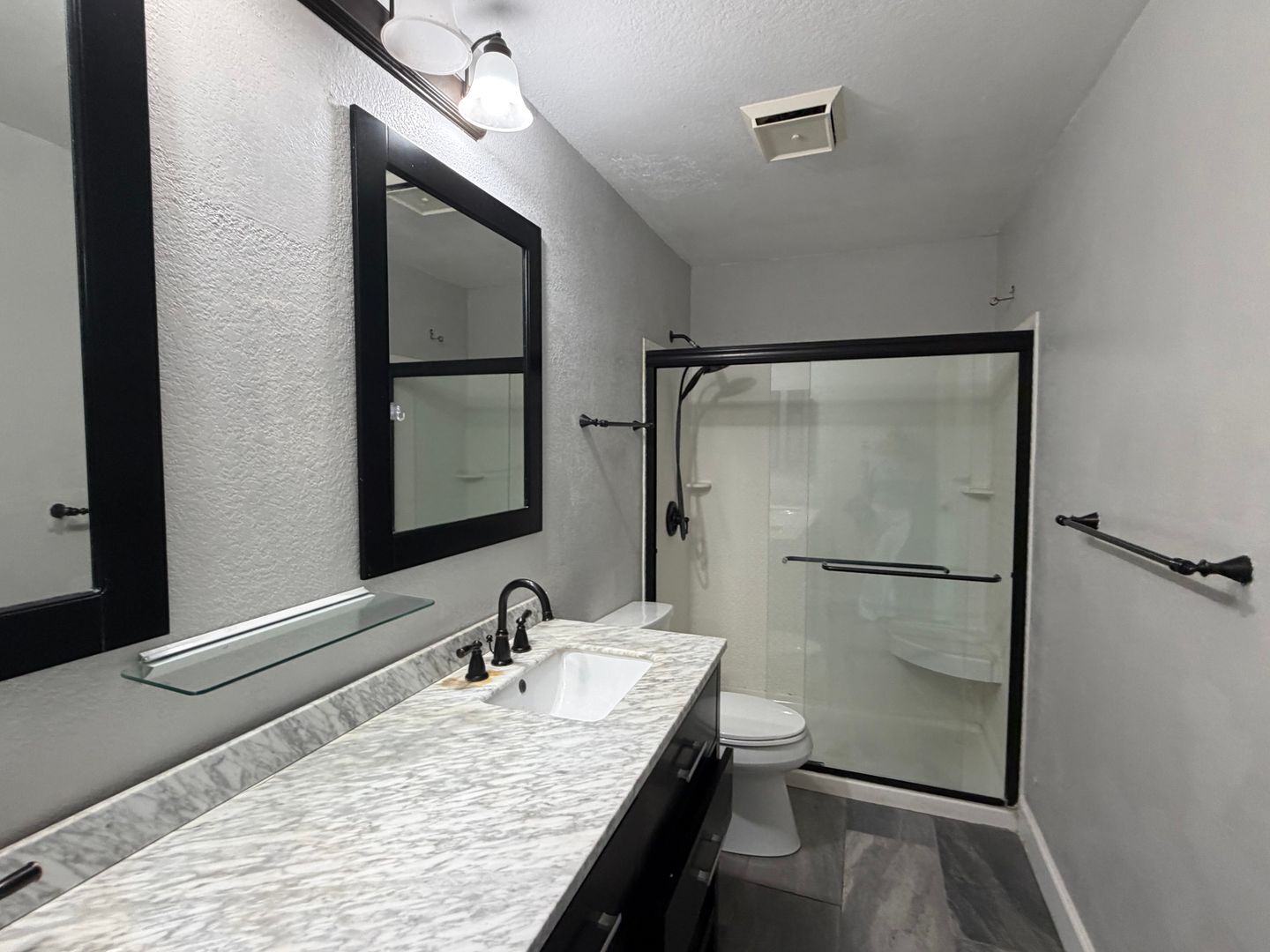 2828 Famosa Blvd  Unit 203 - San Diego - California - 2 bed, 2 bath rental property