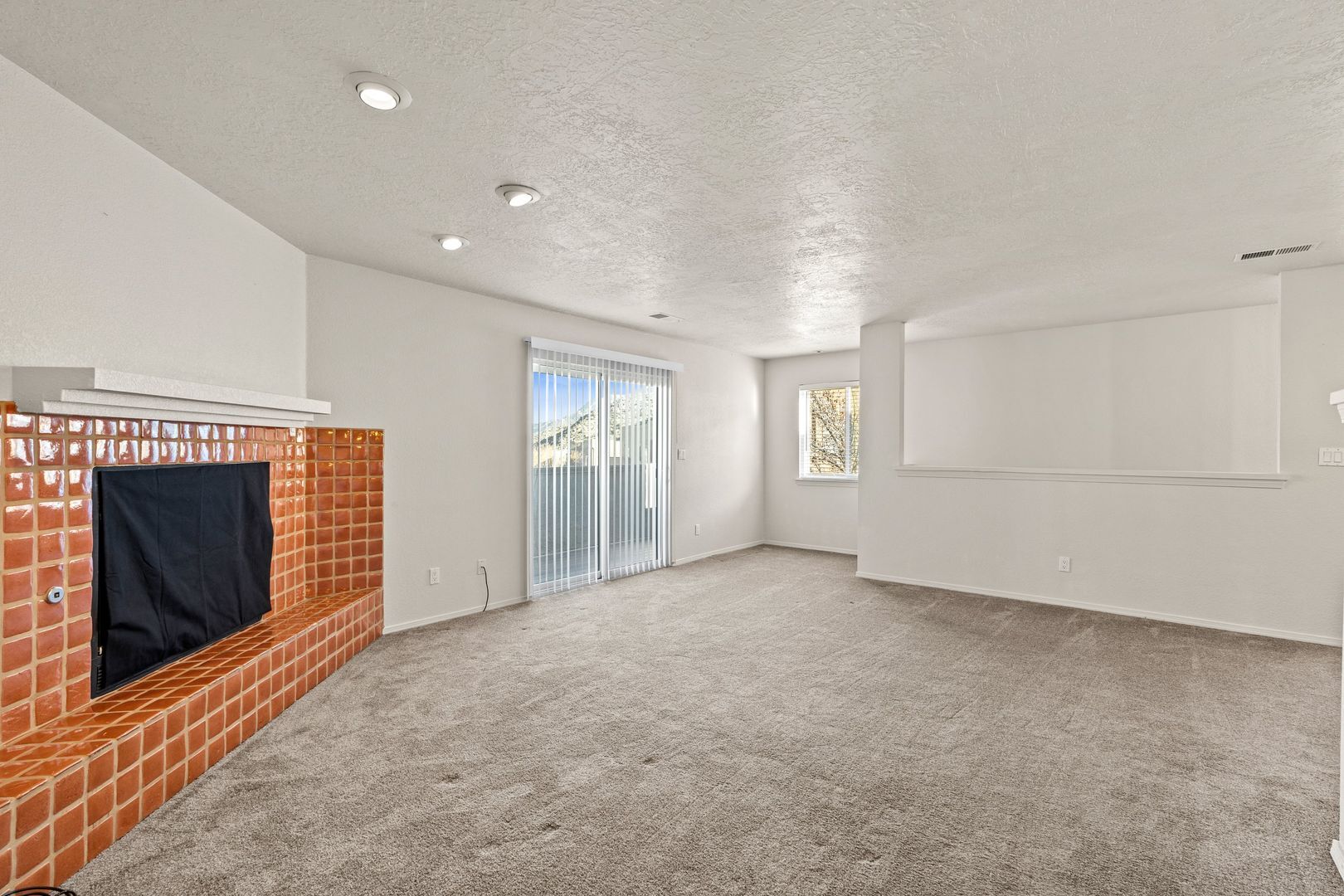 2900 Vista Del Rey # 11-D - Albuquerque - New Mexico - 2 bed, 2 bath rental property