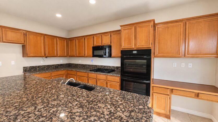 29121 Shadow Hills Street - Menifee - California - 5 bed, 4 bath rental property