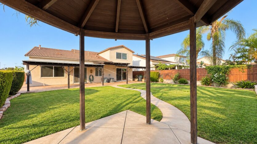 29121 Shadow Hills Street - Menifee - California - 5 bed, 4 bath rental property