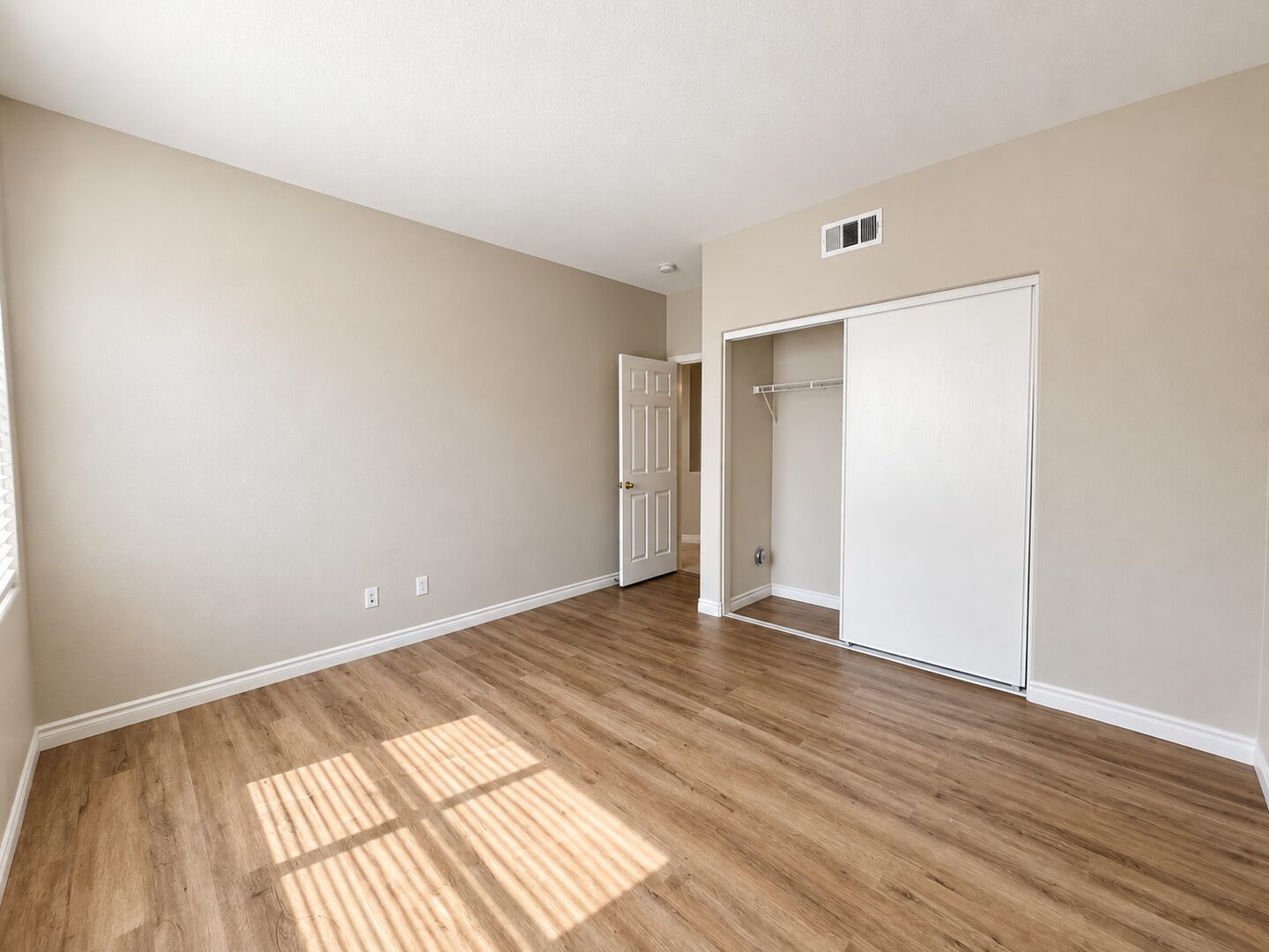 29121 Shadow Hills Street - Menifee - California - 5 bed, 4 bath rental property