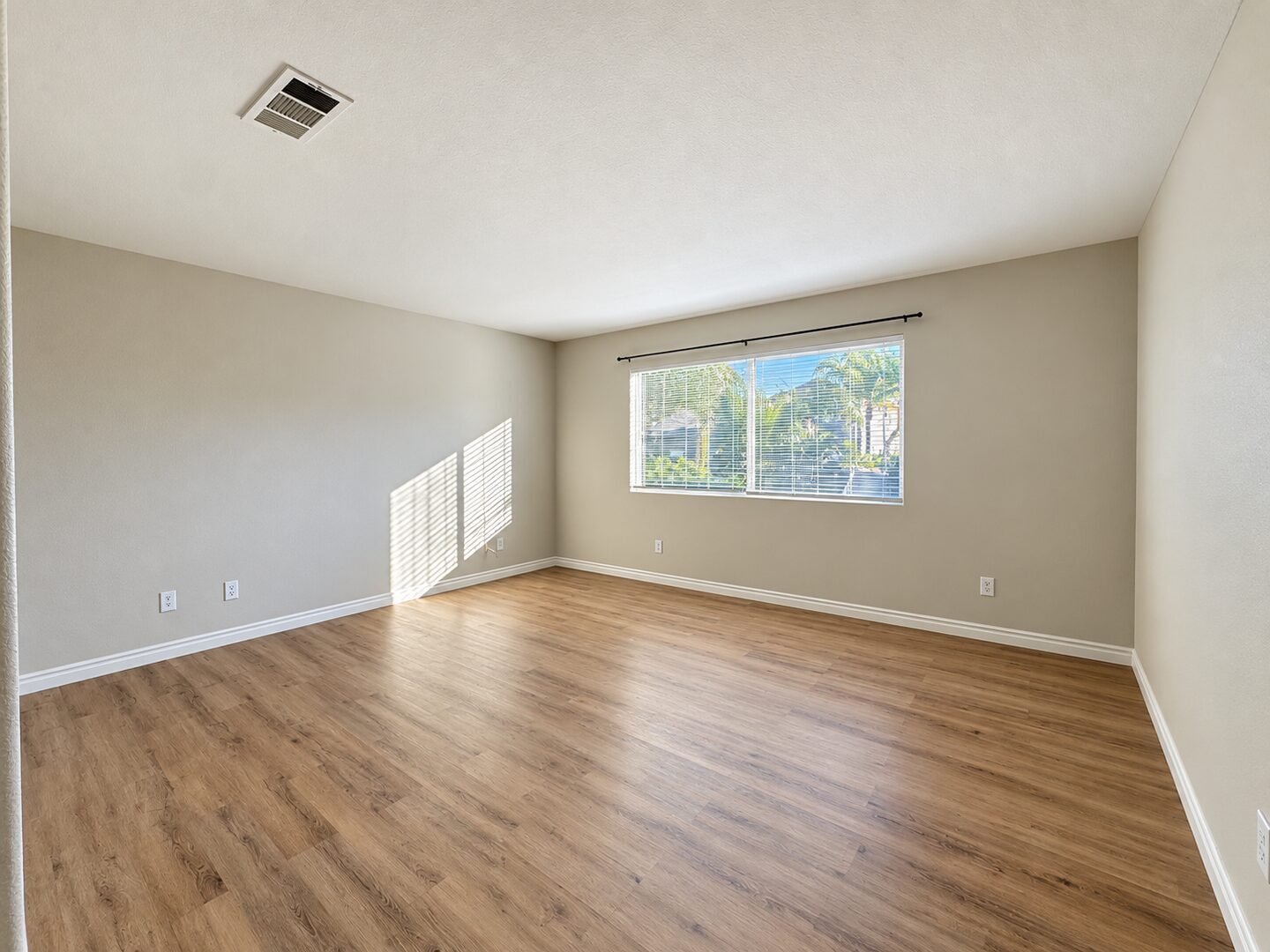 29121 Shadow Hills Street - Menifee - California - 5 bed, 4 bath rental property