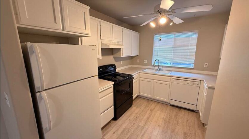 2950 NE Nikki Court Unit D - Bend - Oregon - 3 bed, 2.5 bath rental property