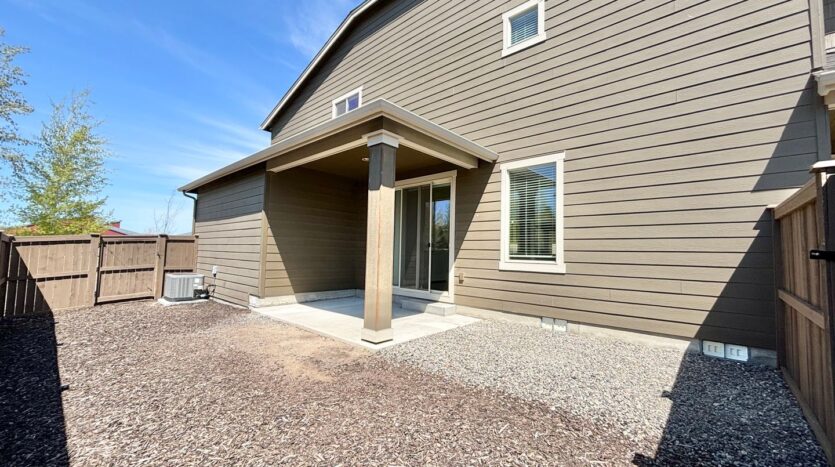 2965 SW Yew Park lane - Redmond - Oregon - 3 bed, 2 bath rental property