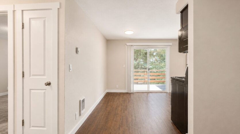310-316 S. Manzanita Court - Canby - Oregon - 2 bed, 1 bath rental property