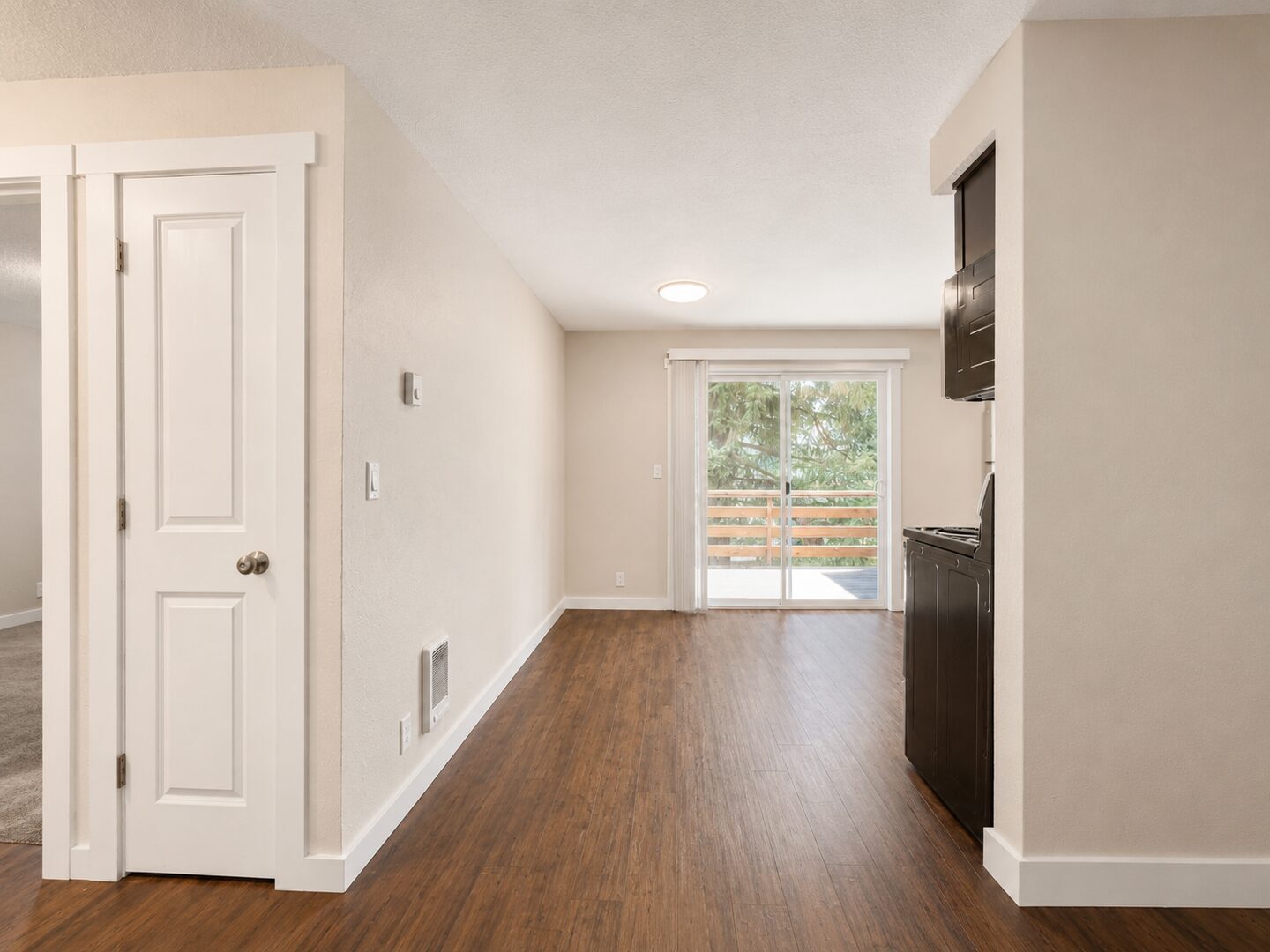 310-316 S. Manzanita Court - Canby - Oregon - 2 bed, 1 bath rental property