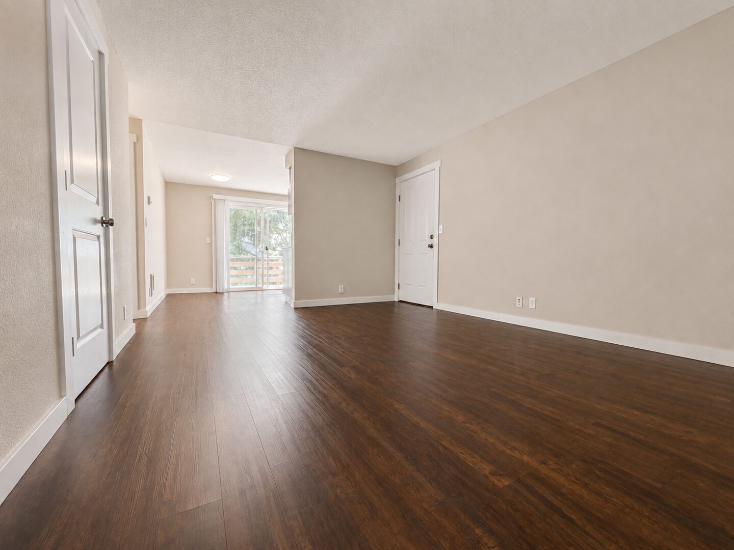 310-316 S. Manzanita Court - Canby - Oregon - 2 bed, 1 bath rental property